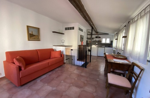 Camogli Apartment | Camogli - La Mansarda - LIGURIA HOLIDAYS