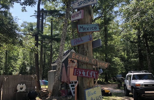 Vernon RV Rental | Camp directly on the river