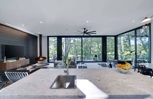 Greentown Cabin | Camp Double Oak by Boutique