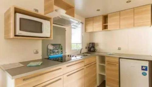 Sainte-Catherine-de-Fierbois Other | Camping 5 étoiles - Parc aquatique - eebfed