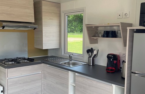 Belleme Cottage | camp'hôtel 1 bedroom/1 bathroom/kitchen living room large terrace overlooking nature!