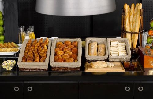 Neuville Hotel | Campanile Vire