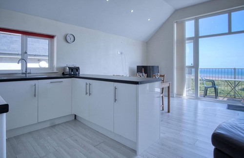 Pendine Apartment | Campbell - 2 Bedroom Apartment - Pendine