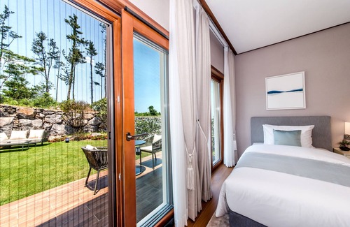 Nohyeong-dong Hotel | Camphortree Hotel & Resort