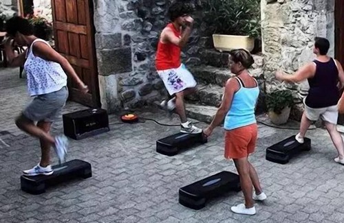 Les Ollieres-sur-Eyrieux House | Camping Le Mas De Champel **** - Mobile Home Standard 3 rooms 4 people