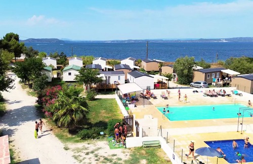 Saint-Mitre-les-Remparts House | Camping Félix de la bastide * - ARKANSAS COMFORT 8 people