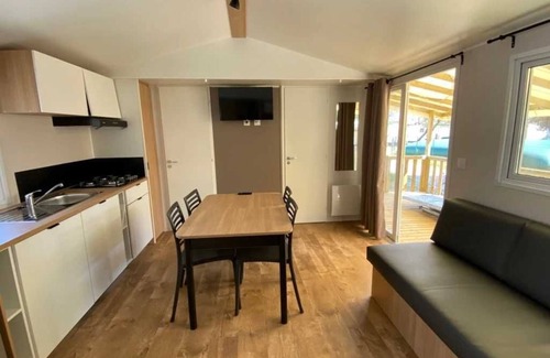 Villeneuve-les-Maguelone House | Camping 2 étoiles - Piscine - ccb0fee