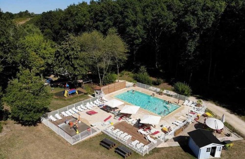 St-Sulpice-de-Mareuil House | Camping 3 étoiles - Parc aquatique - ccbbaia
