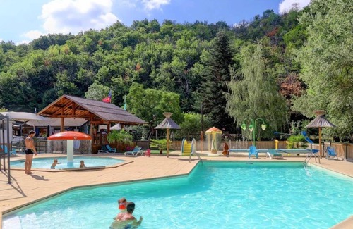 Florac House | Camping 3 étoiles - Piscine - eeed0b
