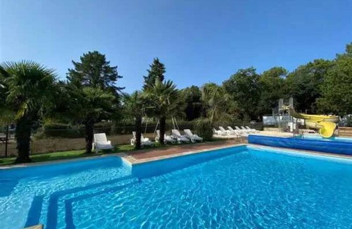 Guemene-Penfao House | Camping 3 étoiles - Piscine - eeceec