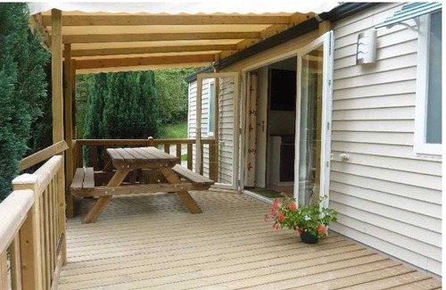 Louvie Juzon House | Camping 3 étoiles - Piscine - ccbaddh