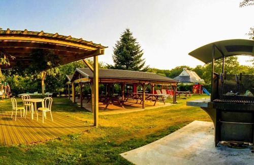 Pont-Scorff House | Camping 3 étoiles - Piscine - efcgai