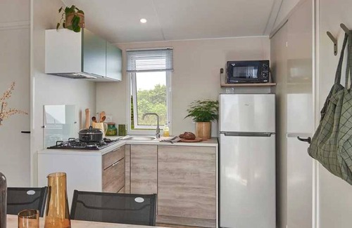 Surgeres House | Camping 3 étoiles - Parc aquatique - ccbbbeh