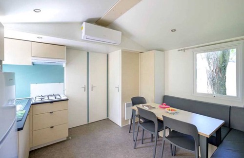 Hauterives House | Camping 3 étoiles - Piscine - ccbbigi