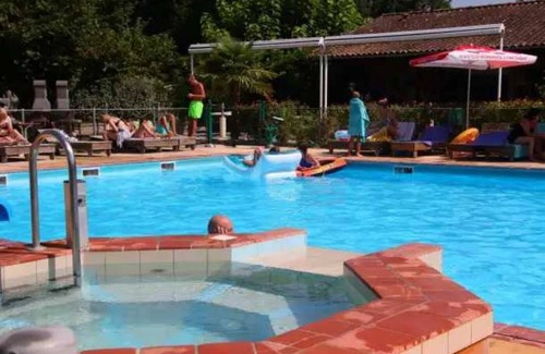 Devillac House | Camping 3 étoiles - Piscine - eebbgi