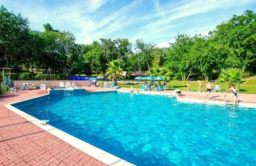 Douville House | Camping 3 étoiles - Piscine - ccafgfg