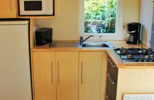 Locmaria-Berrien House | Camping 3 étoiles - Piscine - ccafbbf