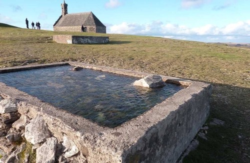 Locmaria-Berrien House | Camping 3 étoiles - Piscine - ccafbbf