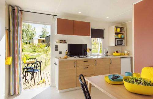 Olonne-sur-Mer Other | Camping 4 étoiles - Parc aquatique - eeiaia