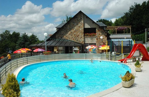 Salles-Curan House | Camping 4 étoiles - Piscine - cca0gda