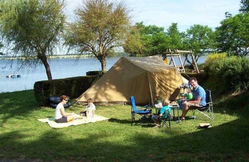 Salles-Curan House | Camping 4 étoiles - Piscine - cca0gda