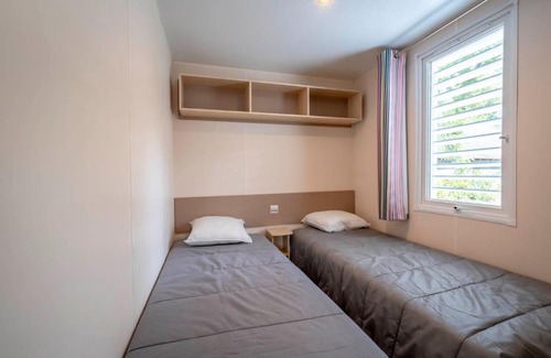 Salies-de-Bearn Hotel | Camping des Salines