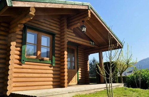 Ayzac-Ost Ski Chalet | Camping ecovillage SOLEIL DU PIBESTE * - Chalet des MARMOTTES - 2 bedrooms = sheets + towels + cleaning for 4 people