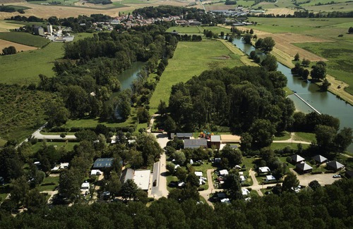 Argonne Ardennaise Ski Chalet | Camping Flower la Samaritaine*** - Standard Chalet 3 rooms 4/6 people