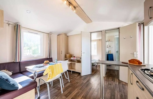 Badefols-sur-Dordogne House | Camping Les Bö-Bains * * - 2 bedroom mobile home on the banks of the river and air-conditioned Sunday/Sunday (29 m²) n°0 to 2 6 people
