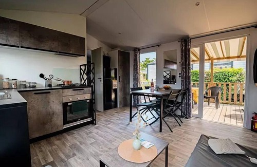Brem Sur Mer House | Camping L'Océan* - Prestige Mobile Home 4 Rooms 6/8 People Air Conditioned