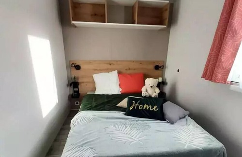 La Plaine-sur-Mer House | Camping La Renaudière* - Mobil-home Confort Plus 3 Rooms 4/5 People