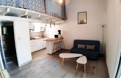 Carqueiranne Villa | Camping Le Beau Vézé* - Bungalow Cigalou 2 rooms 3/5 people Air conditioned