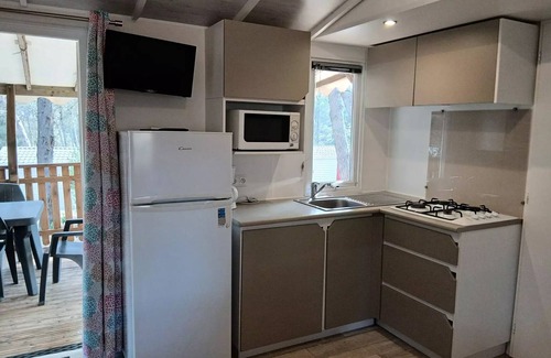 Fabrezan House | Camping Le Pinada * - Mobil Home COQUELICOT, JONQILLE - 3 bedrooms - Recent - 30m2 6 people