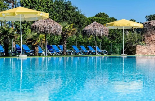 Soulac-sur-Mer House | Camping maeva Respire Domaine Les Carrelets de Soulac ***** - Mobile Home Classic 5 Rooms 8 People Air Conditioning + TV