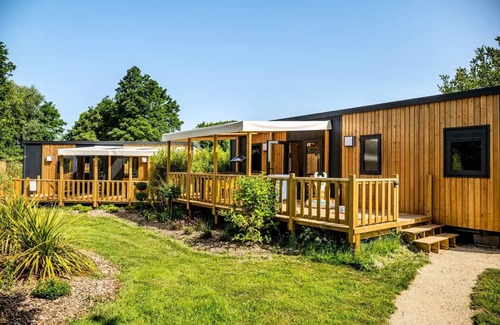 Plougasnou House | Camping maeva Respire Le Domaine de Mesqueau * - Lodge PREMIUM 3 Rooms 4 People + TV