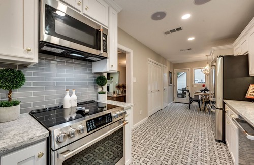 Arlington Heights House | Campout on El Campo located in the Cultural Arts District!