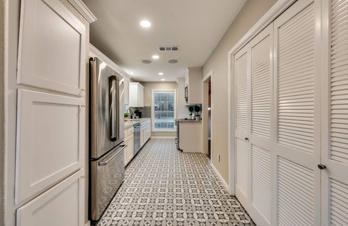 Arlington Heights House | Campout on El Campo located in the Cultural Arts District!