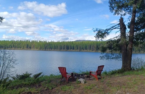 Olney RV Rental | Campsite #9 with Lake Access