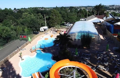 Binic House | Campsite LE PANORAMIC * - MOBILE HOME SUPER FAMILY 2 36M2 with semi covered wood terrace 6 people