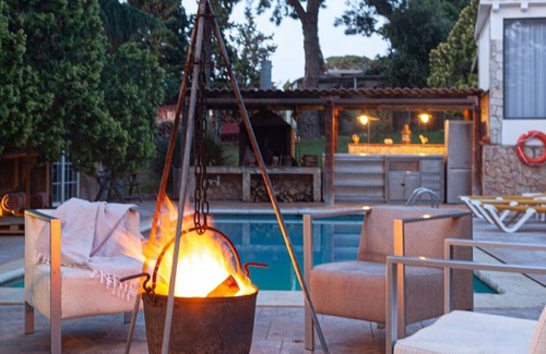 Vidreres Villa | CAN BERNARDI - VILLA FOR RECREATION AND RELAXATION IN THE MIDDLE OF NATURE (21 PAX)