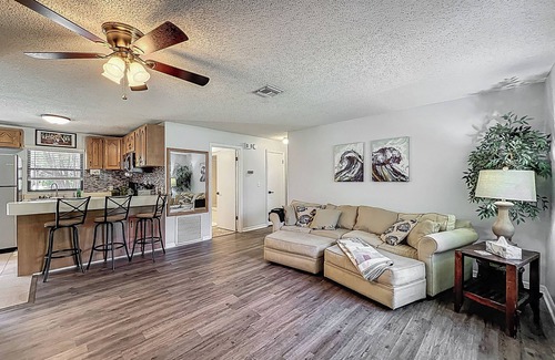 Leesburg House | Canal Front Home on the Harris Chain of Lakes!