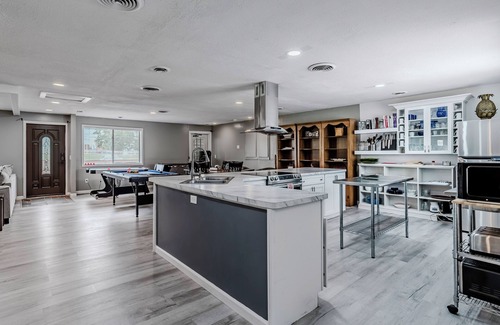 Sylvan Beach House | CanalSide Casa- Beautifully located