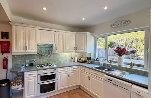 Keighley House | CANALSIDE Fantastic location…. Haworth, Skipton, Saltaire, Bingley and Ilkley