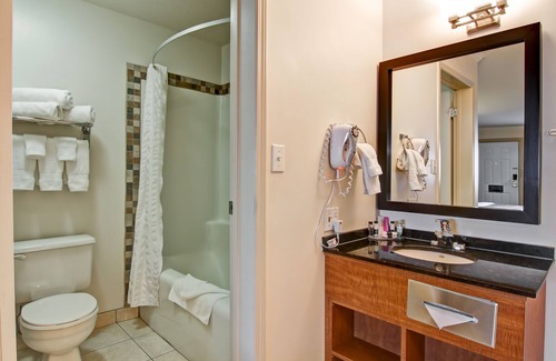 Drumheller Hotel | Canalta Jurassic – Drumheller