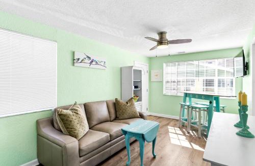 Indian Shores House | Canary Beach Cottage