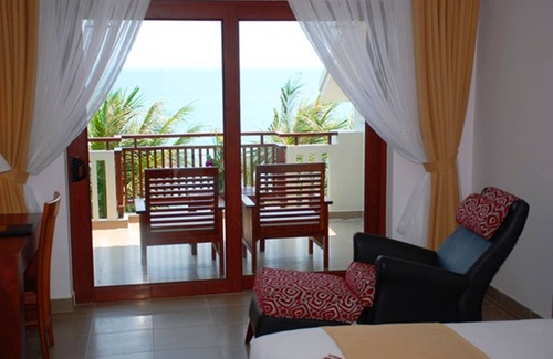 East Ham Tien Beach Resort | Canary Beach Resort