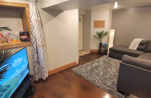 Canaryville Condo | Canaryville & Chill, 10 min from Downtown & Beach