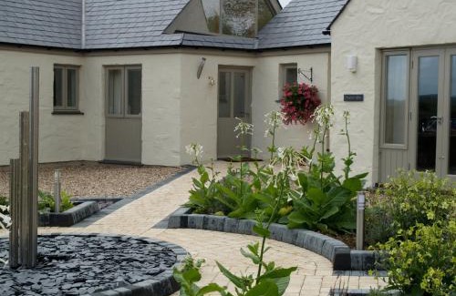 Canaston Wood Bed & Breakfast | Canaston Oaks