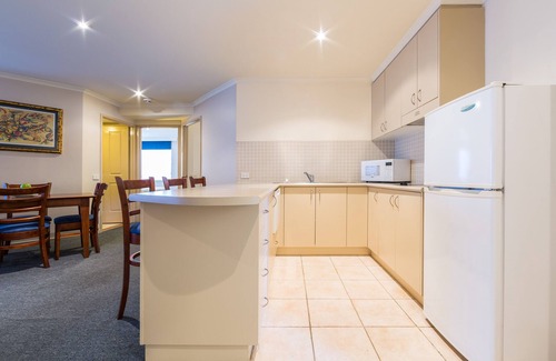Dickson Hotel | Canberra Parklands Central