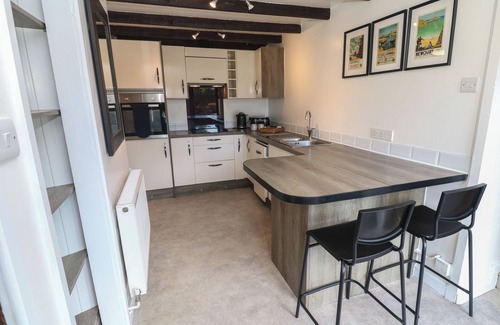 Redruth Cottage | CANDLE CROFT, pet friendly, character holiday cottage in Redruth